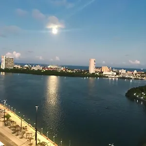 Aconchegante, Otima Localizacao E Vista O Mar Apartamento